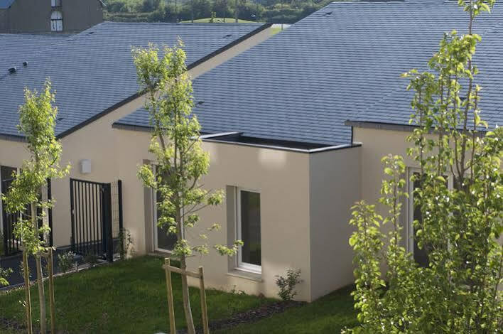 Domitys Le Jardin Des Lys Alençon Exterior foto